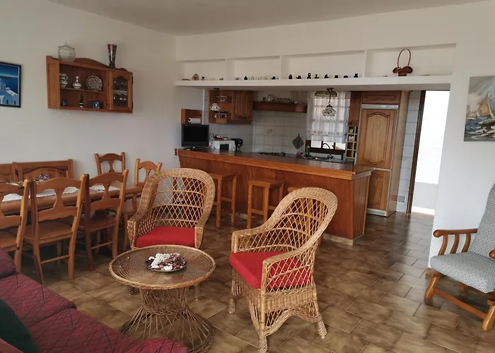 Apartamento en piscinas naturales.